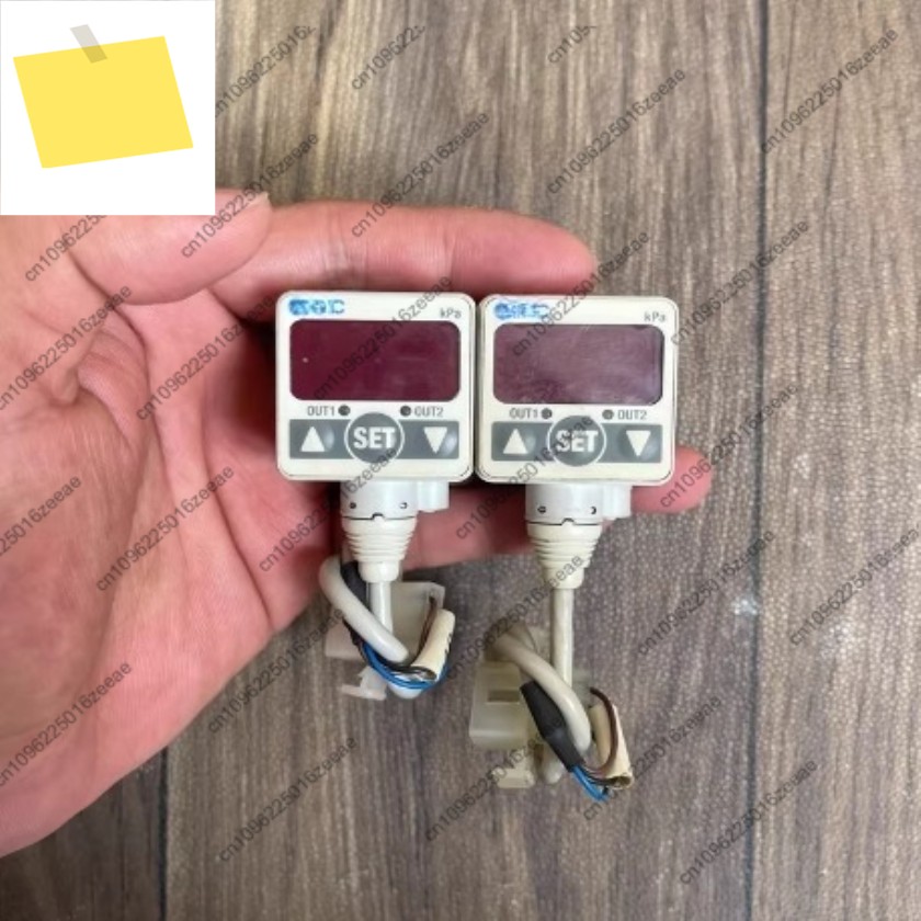 1PCS 디지털 압력 스위치 ZSE40-01-22-M, 20 cmCM, 테스트 OK 제품 이미지