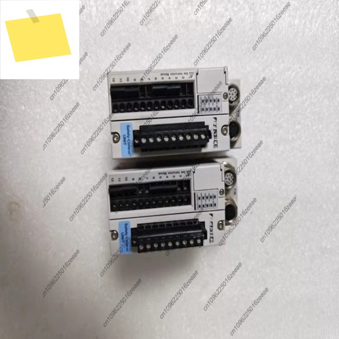 1Pcs SL-R11E 안전 격자 컨트롤러, 테스트 OK 제품 이미지