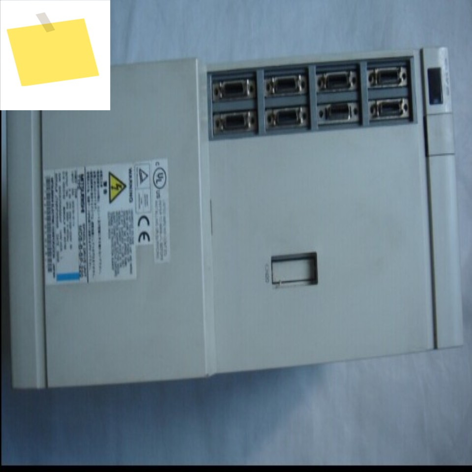 MDS-B-SP-220 서보 드라이버, 양호한 상태 사용 제품 이미지