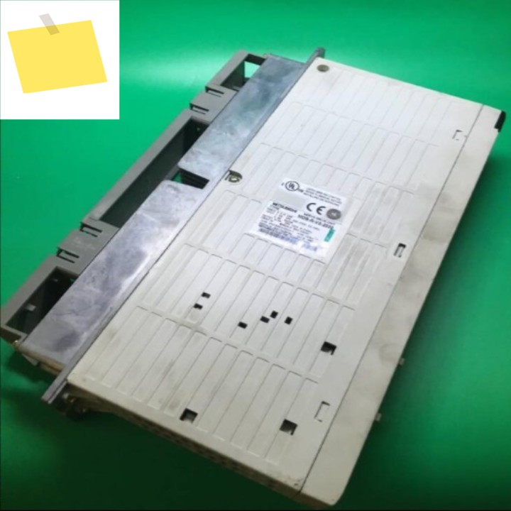 MDS-R-V2-2020 서보 드라이버, 양호한 상태 제품 이미지