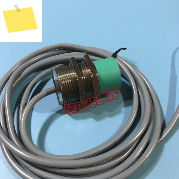 독일 P + F Pepperl Fuchs NCN25-30GM50-Z5 유도형 근접 스위치 센서 샷 제품 이미지