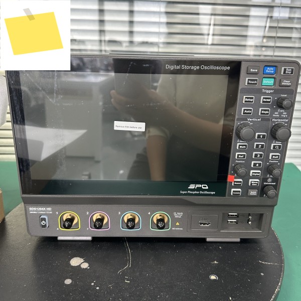 SIGLENT SDS1204X HD 200MHz 4채널 고해상도 디지털 스토리지 오실로스코프 제품 이미지