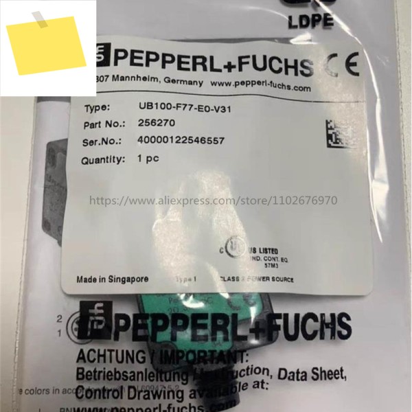 1Pcs 신품 UB100-F77-E0-V31UB250-F77-E0-V31 초음파 직접 감지 센서 제품 이미지