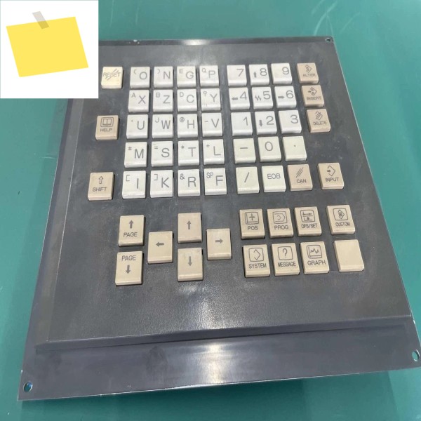 사용된 A02B-0281-C125 # FANUC TBR 키보드 시스템 제품 이미지