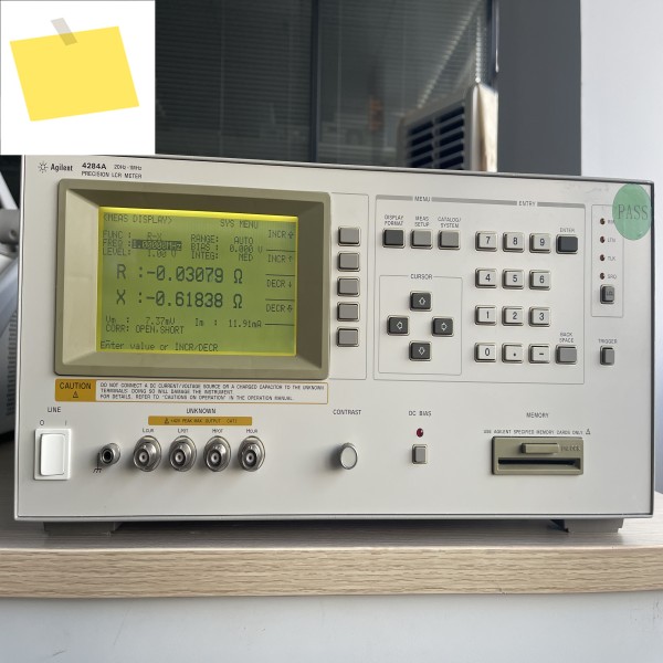 Agilent 4284A 정밀 LCR 미터 | 정확한 정전용량, 인덕턴스 및 저항 측정20Hz~1MHz 제품 이미지
