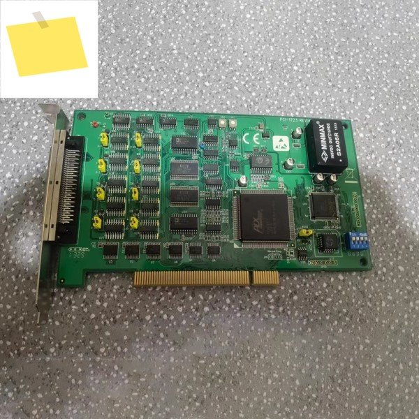 PCI-1723 16비트 8채널 비절연 아날로그 출력 카드 획득 제품 이미지
