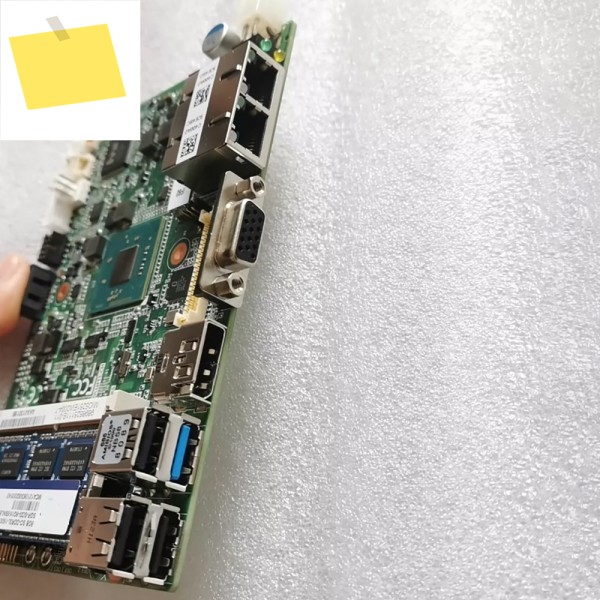 MIO-5251 임베디드 산업용 제어 마더보드 02-1 제품 이미지