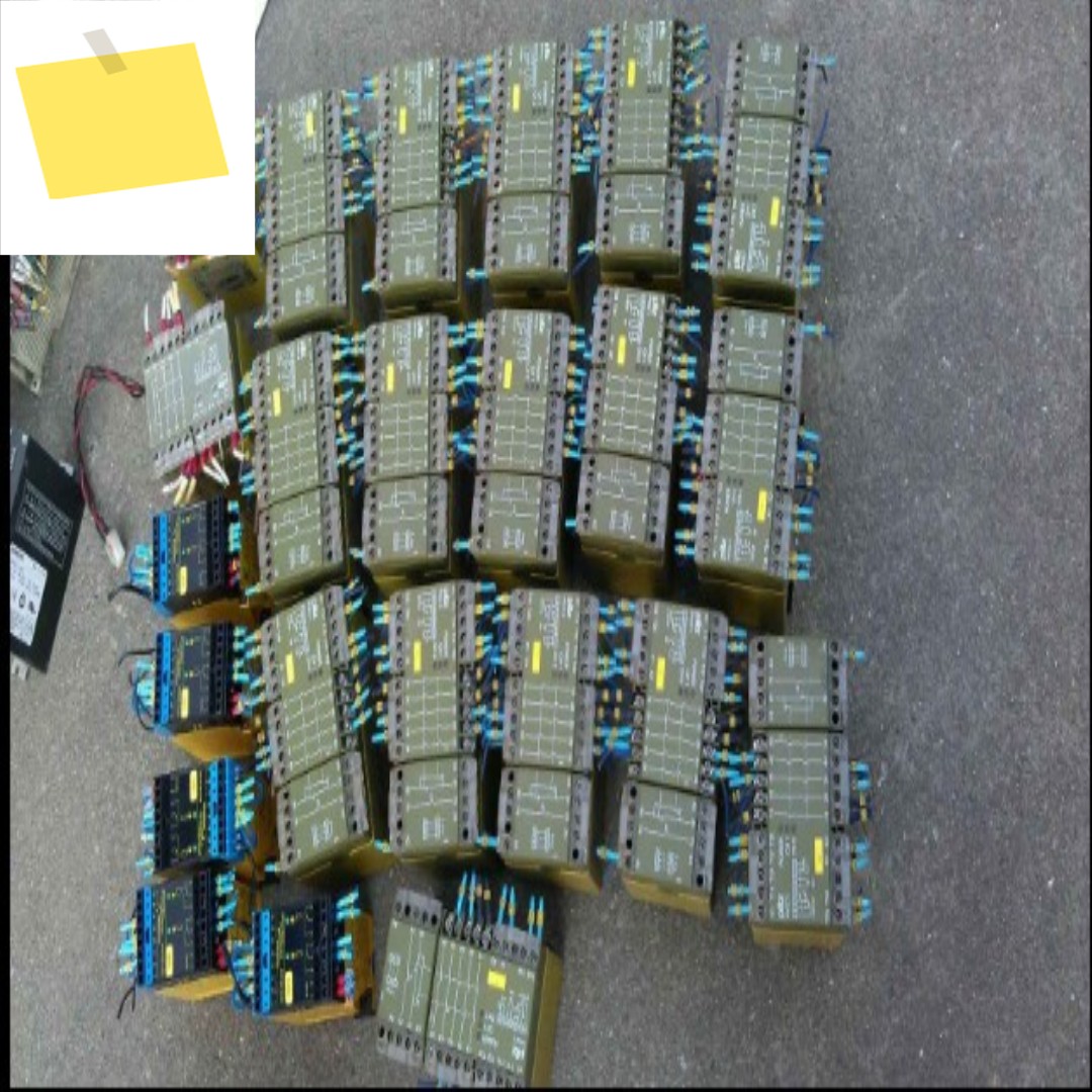 PNOZ124VDC3S10, 좋은 상태 사용 제품 이미지