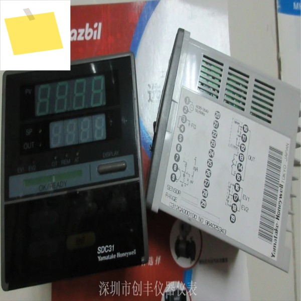 2025년 10월 AZBIL 산무 온도 조절기 C312GA0001D0 제품 이미지
