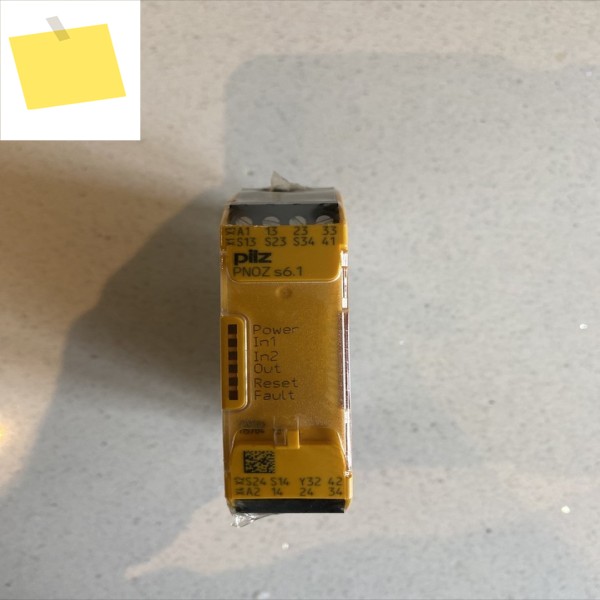 S61 24vdc 3no 1nc 안전 릴레이 사용 가능 새 제품 정품 PLC 제품 이미지