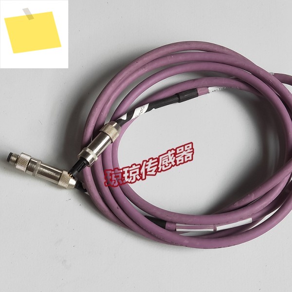 독일 Igus CHAINFLEX 고유연성 케이블 매트 90478510 센서 샷 제품 이미지