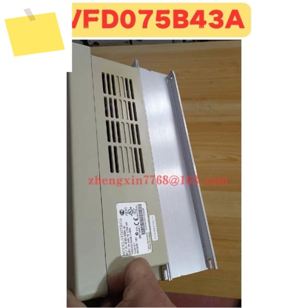 중고 주파수 변환기 VFD075B43A 정상 기능 테스트 완료 제품 이미지