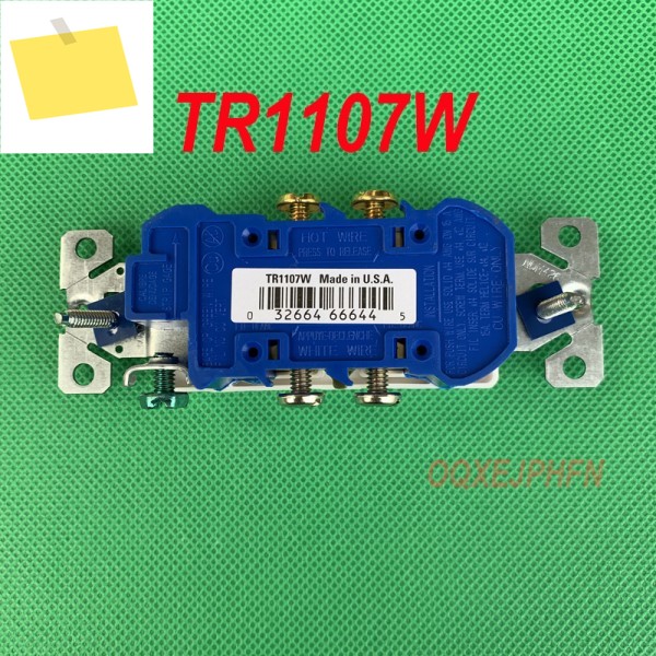 100% 새 정품 COOPER TR1107W - 화이트 15A 미국 표준 전원 공급 장치 소켓 제품 이미지