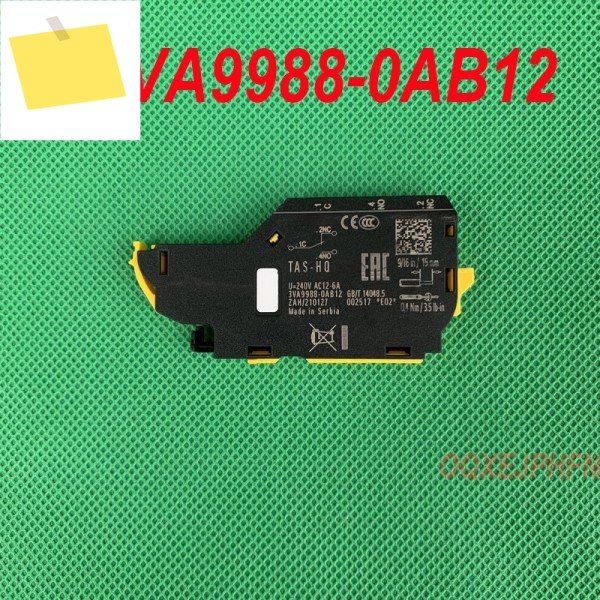 100% 새 정품 TAS-HQ 3VA9988-0AB12 성형 케이스 회로 차단기용 알람 변환 접점 제품 이미지