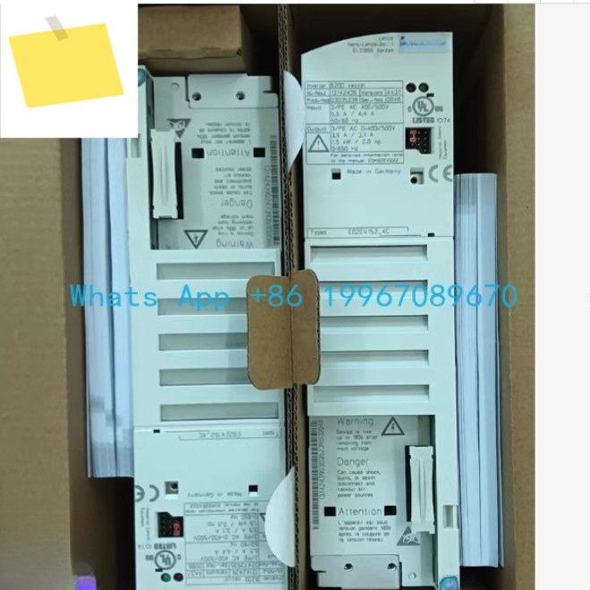 인버터 E82EV222-4C000 2.2KW는 완벽하게 작동합니다 제품 이미지