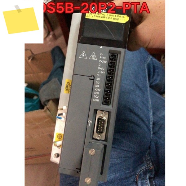 중고 DS5B-20P2-PTA 서보 드라이브 상태 양호 2025년 11월 제품 이미지