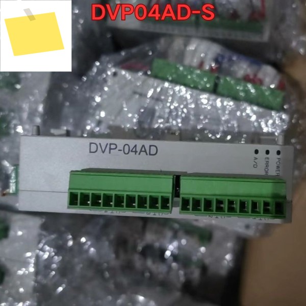 중고 PLC 모듈 DVP04AD-S 기능 테스트는 정상입니다. 은 2025년 제품 이미지