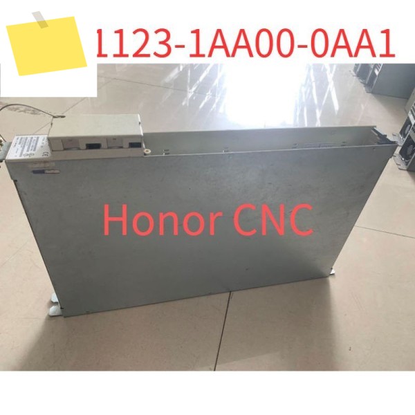 6SN1123-1AA00-0AA1 중고 테스트 완료 양호한 상태 SIMODRIVE 611 전원 모듈, 1축, 15A 제품 이미지