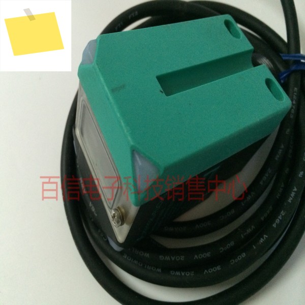 독일 Pepperl + Fuchs P F 광전 스위치 RLK61-8-4000-Z31115 제품 이미지