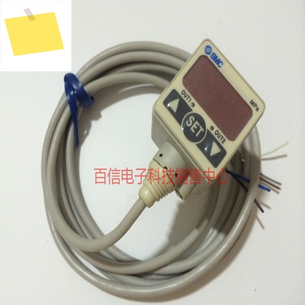 2025년 SMC 디지털 압력 스위치 ZSE50F-02-62L-M 제품 이미지
