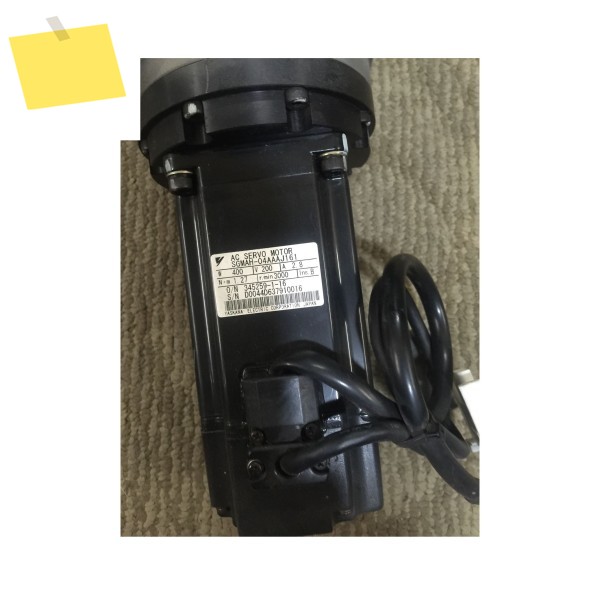 YASKAWA 서보 모터 SGMAH-04AAAJ161 제품 이미지