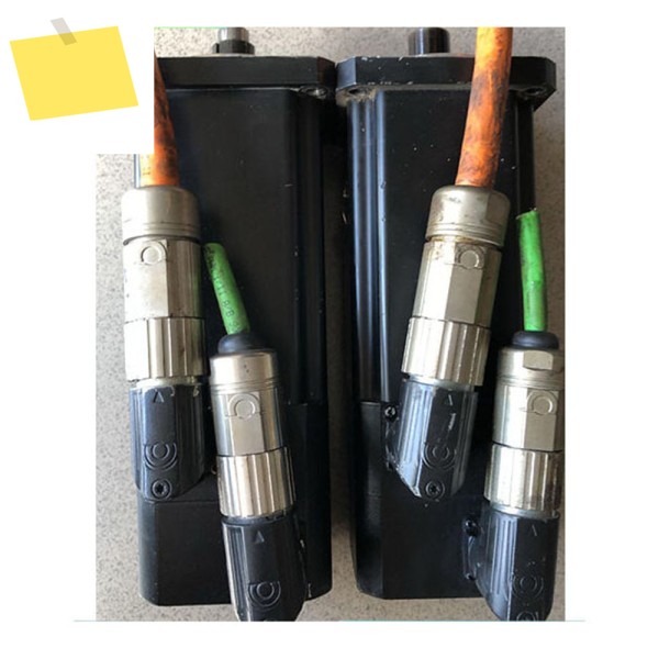 8LSA35.E3030D000=0 B&R용 서보 모터 제품 이미지