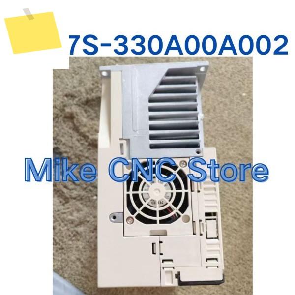 중고 SGD7S-330A00A002 5KW 서보 드라이브는 테스트를 거쳤으며 빠르게 되었습니다 제품 이미지