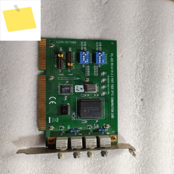 PCL-850 REV.A1 광섬유 통신 카드의 경우 양호한 상태로 테스트되었으며 준비가 되어 있습니다. 제품 이미지