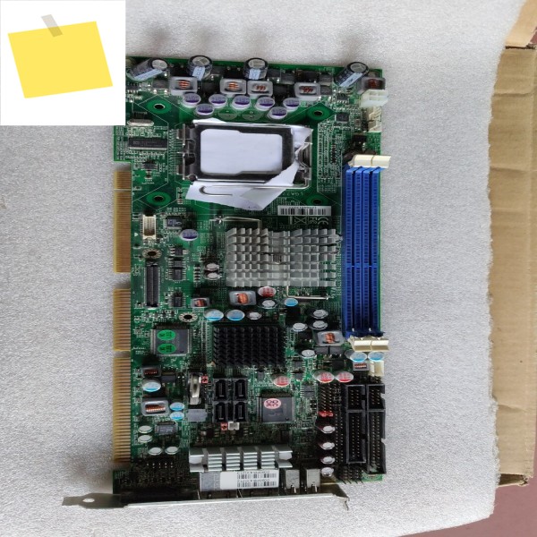 Rui Chuan ROBO-8797VG2AR 산업용 마더보드메모리 CPU 상태 포함 새로 테스트됨 손상되지 않음 제품 이미지