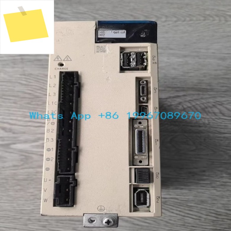 SGD7S-5R5A10A002 중고 서보 드라이브 SGD7S 제품 이미지