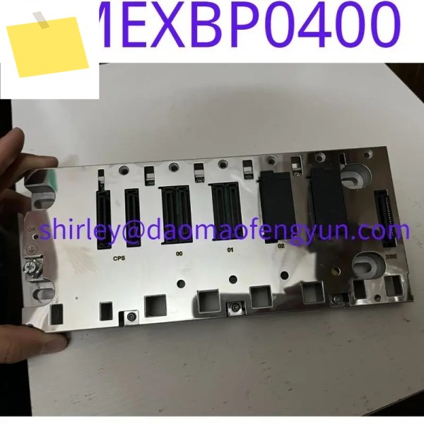 신품 4슬롯 이더넷, Xbus 듀얼 버스 백플레인, 전원 공급 장치는 차지하지 않습니다 BMEXBP0400 제품 이미지