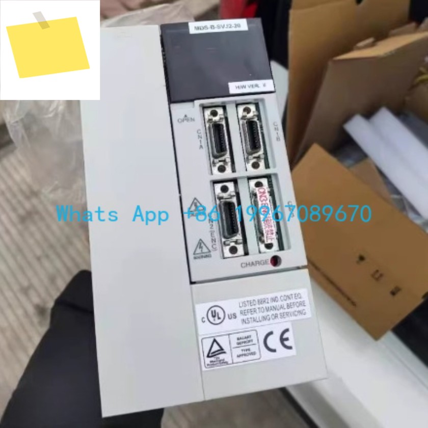 Brand New And Original MDS-B-SVJ2-20 MDS B SVJ2 20 Servo Drive 제품 이미지