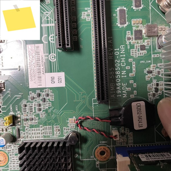어드밴텍 산업용 제어 마더보드 지원 제온 ® E3 코어 i7i5i3 LGA1151 마이크로ATX AIMB-585 제품 이미지