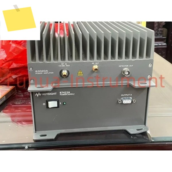 1PC Agilent 83020A & 87422A 마이크로파 시스템 증폭기 2GHz - 26GHz 양호한 상태로 테스트됨 제품 이미지