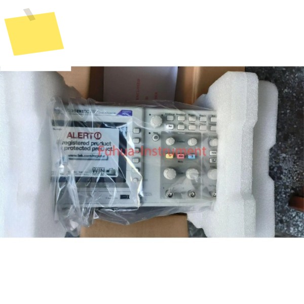 1PC Tektronix TDS2022C 오실로스코프 신규 제품 이미지