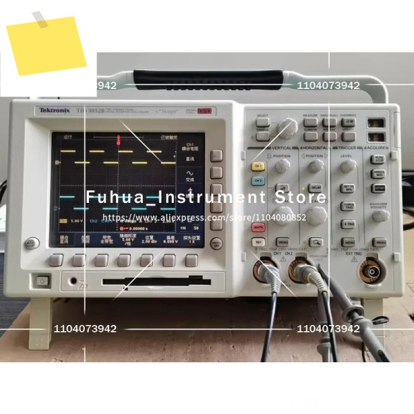 1PC Tektronix TDS 3052B 2채널 500Mhz 5GSs 디지털 오실로스코프 양호한 상태로 사용됨 제품 이미지