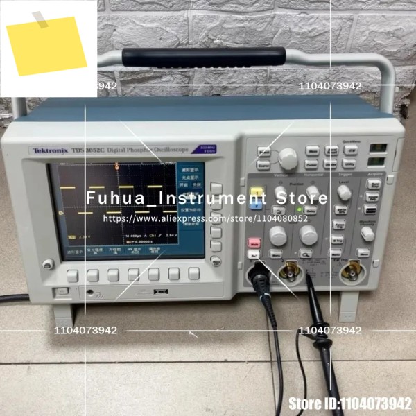 1Pcs Tektronix TDS3052C 디지털 오실로스코프는 양호한 상태로 사용됩니다. 제품 이미지