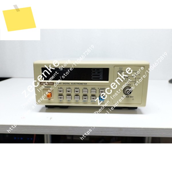 1PC 중고 ADVANTEST R8240 전위계 마이크로 피코암페어 초고저항 측정기 상태 양호 제품 이미지