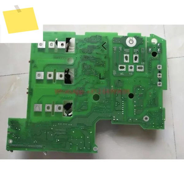 6SE7024-7ED84-1HF4 SIMOVERT 마스터드라이브 전원 컨트롤러 모듈 PEU F. 유닛 47A, 3상 380-460V 7ED84 1HF4 제품 이미지