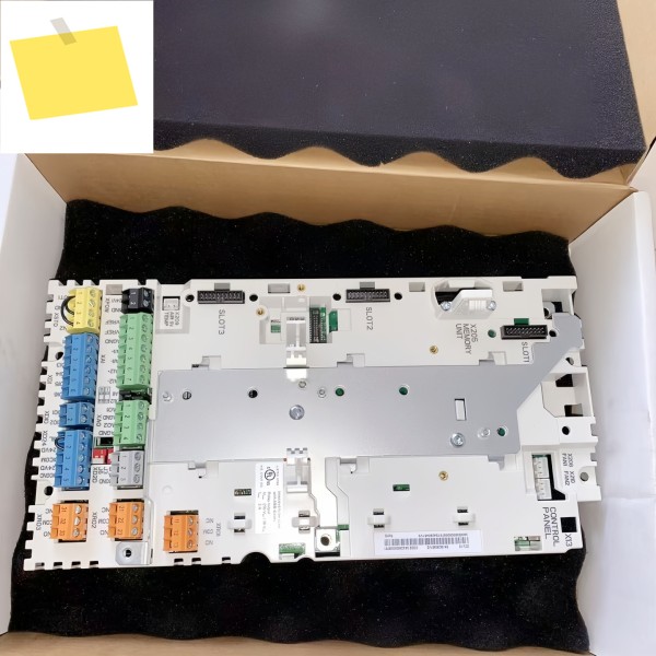 ZCU-12 ABB ACS880 시리즈 인버터 CPU 제어 메인보드 IO 터미널 새제품 제품 이미지