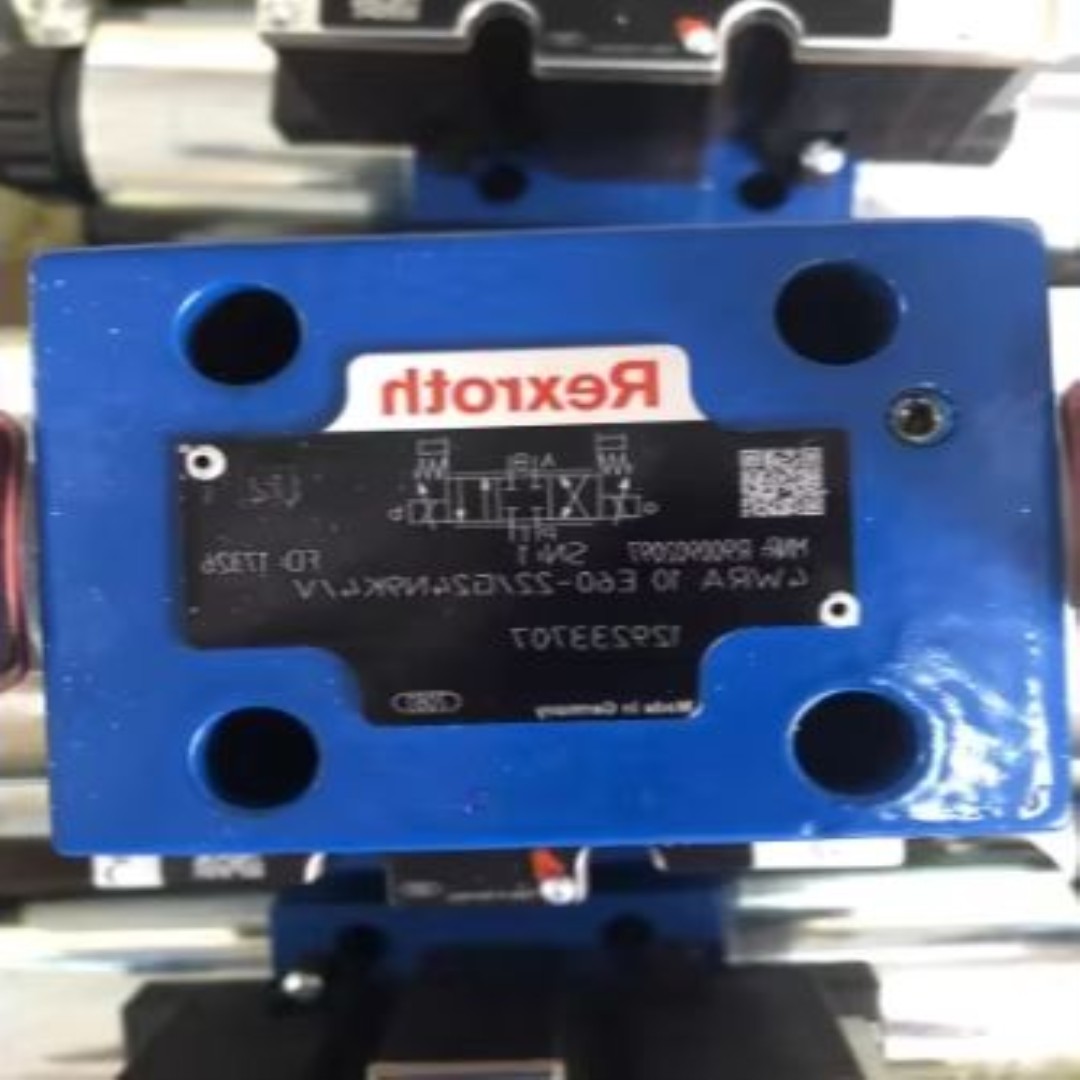 R900902097 4WRA10E60-22G24N9K4V 신품 비례 방향 밸브 제품 이미지