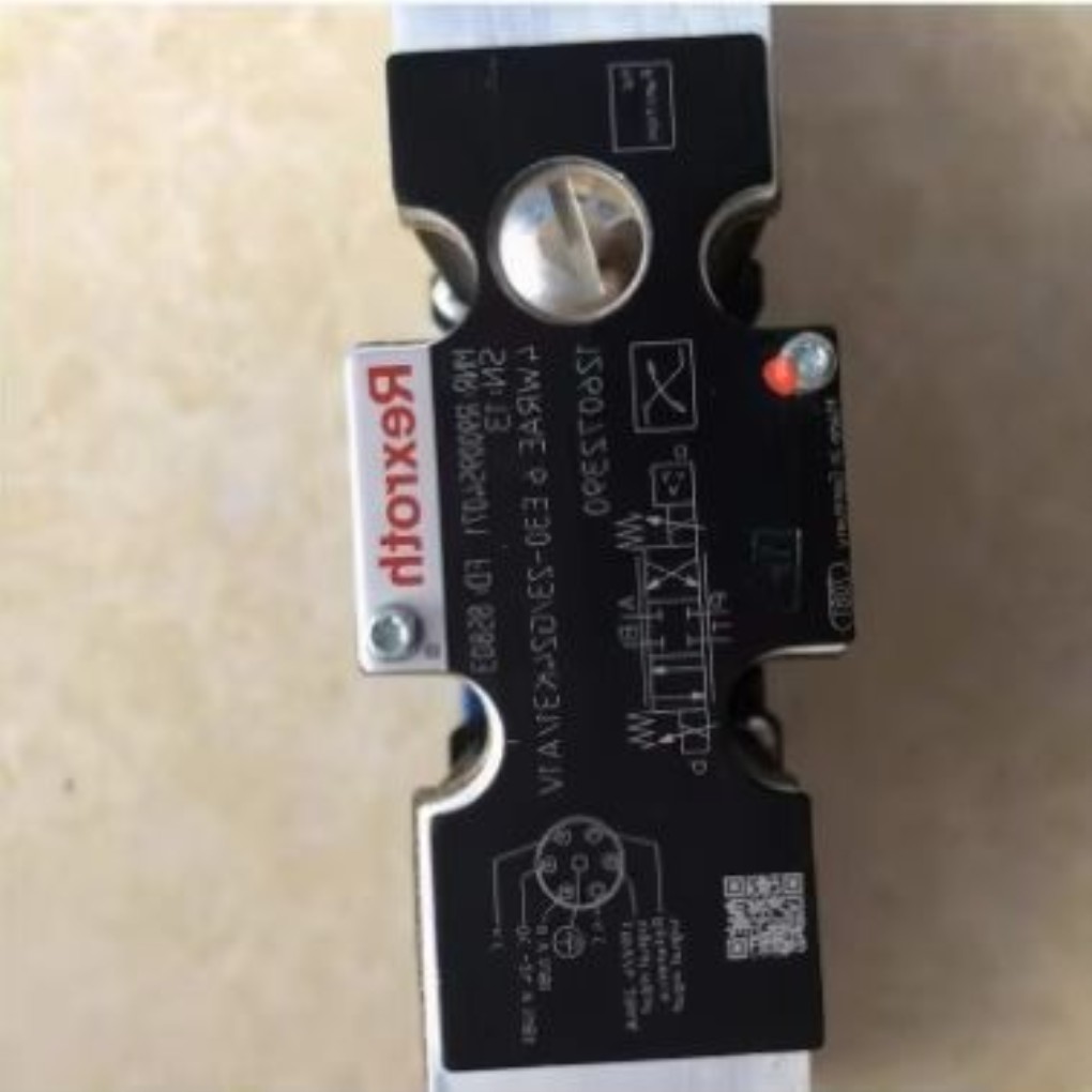 R900954071 4WRAE6E30-23G24K31A1V R900558356 신품 비례 방향 밸브 제품 이미지