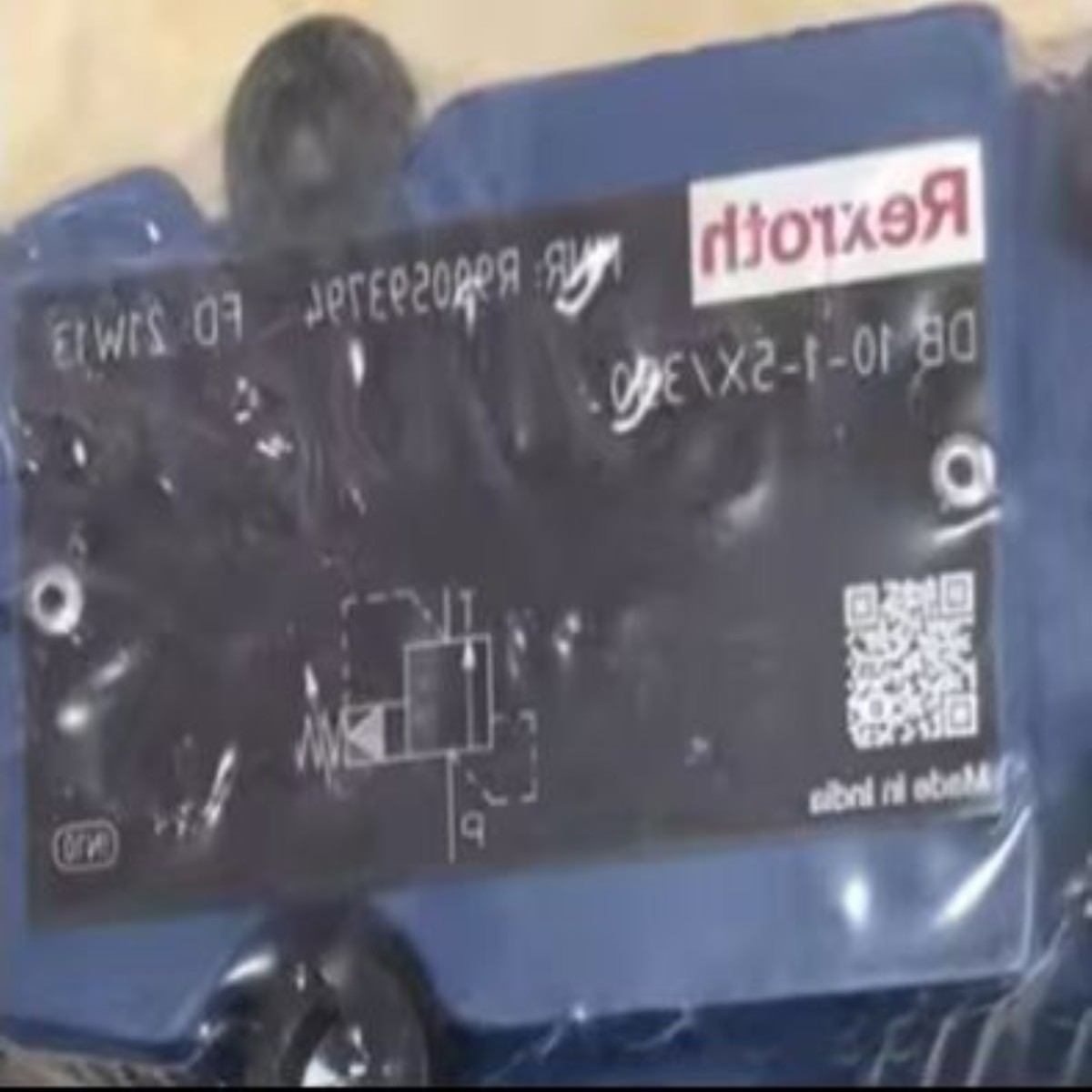 R900593794 DB10-1-52350 R900223863 M-3SED6CK13350CG205N9K4 오버플로 밸브 제품 이미지