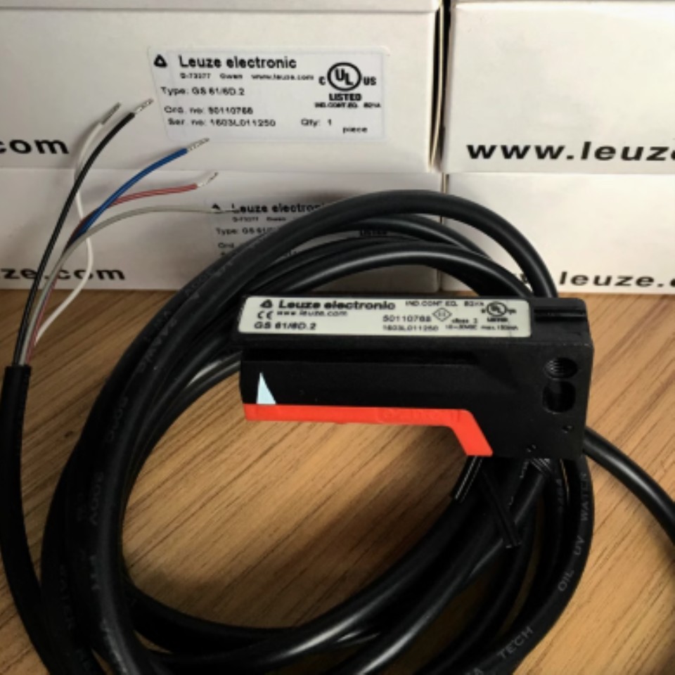 GS 616D 63B6D.3-S8 LEUZE 슬롯형 스위치 제품 이미지