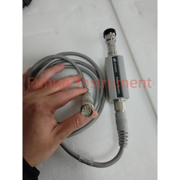 1PC AgilentKeysight E9301B 전력 센서는 양호한 상태로 테스트되었습니다 제품 이미지