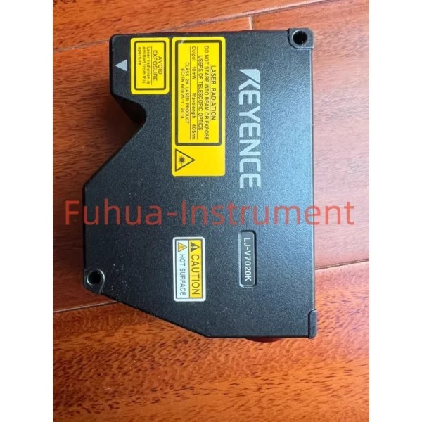 1PC LJ-V7020K 센서 헤드 상태 양호 제품 이미지
