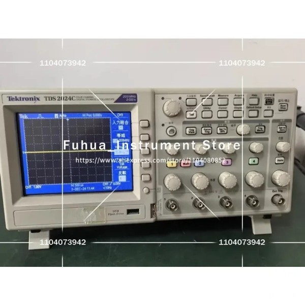 텍트로닉스 TDS2024C 2GSs 4채널 200MHz 디지털 스토리지 오실로스코프 제품 이미지