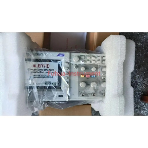 1PC 텍트로닉스 TDS2022C 오실로스코프 새 제품 제품 이미지