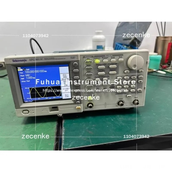텍트로닉스 AFG3011C 단일 채널 임의함수 발생기 10MHz 250MSs 제품 이미지