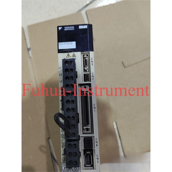 야스카와 서보팩 모델 SGDV-R70A01B 드라이버 200V 제품 이미지
